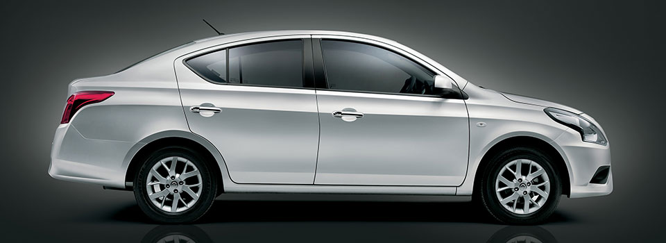 Nissan Sedan